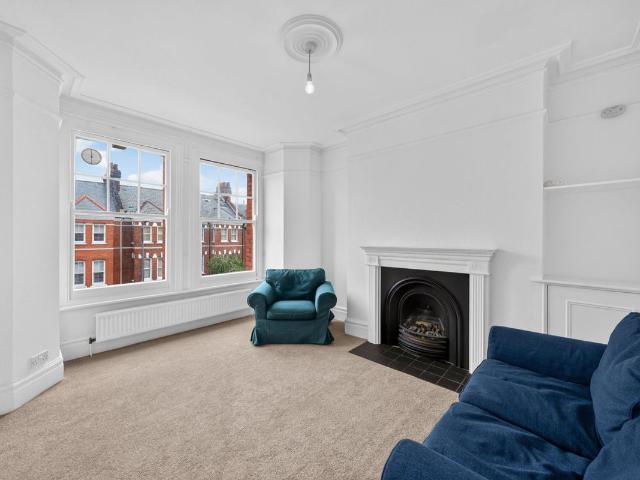 Cambridge Mansions, Cambridge Road SW11, 2 bed flat to rent, £3,250 pcm | PrimeLocation
