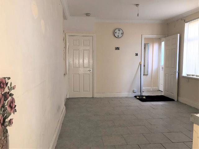 Cambridge Street, Cardiff CF11, 2 bed maisonette to rent, £1,250 pcm | PrimeLocation