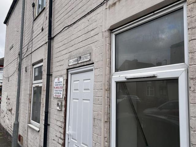 Cambridge Street, Clifton, Rotherham. 1 bed ground floor flat to rent £550 pcm £127 pw