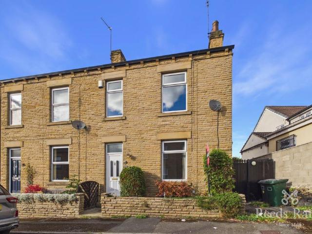 Cambridge Street, West Yorkshire WF16 3 bed end of terrace house to rent £975 pcm £225 pw