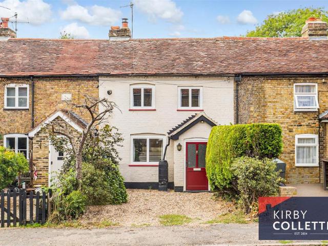 Cambridge Road, Wadesmill, Ware 2 bed terraced house to rent £1,550 pcm £358 pw