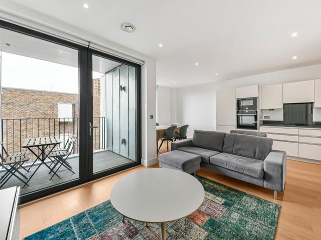 Cambridge Road, London NW6, 1 bed flat to rent, £2,383 pcm | PrimeLocation