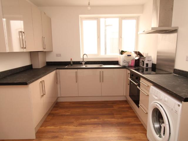 Cambridge Road, Moseley, Birmingham B13, 1 bed flat to rent, £900 pcm | PrimeLocation