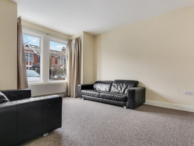 Cambridge Road, Seven Kings IG3, 3 bed semi detached house to rent, £2,250 pcm | PrimeLocation