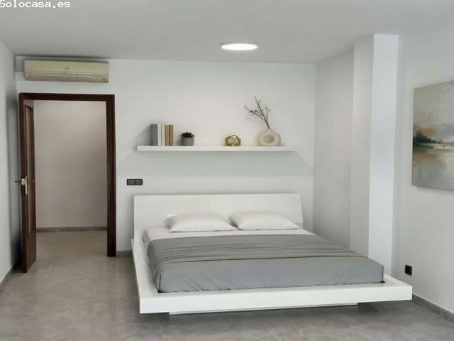 Cambrils centre, Piso amplio y luminoso de 3 habitaciones dobles y 2 baños