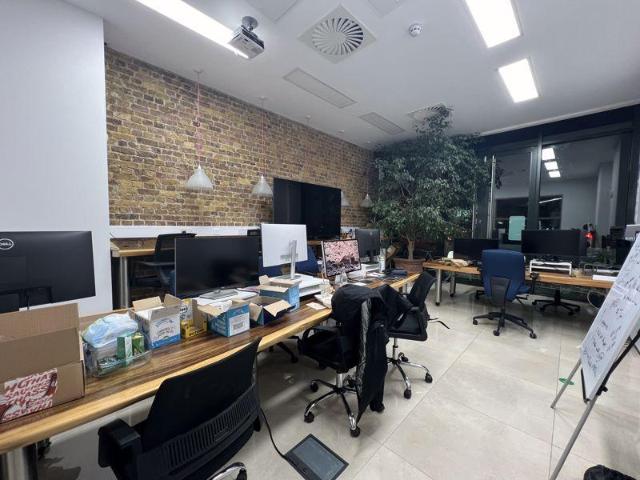 Camden Gateway,Royal College Street. Property to rent £3,800 pcm £877 pw