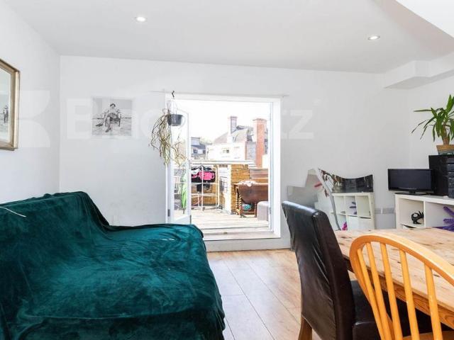 Camden High Street, Camden NW1, 3 bed flat to rent, £3,532 pcm | PrimeLocation