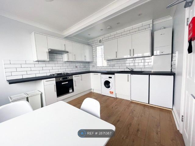 Camden Mews, London NW1, 3 bed flat to rent, £3,995 pcm | PrimeLocation