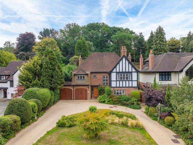 Camden Park Road, Chislehurst BR7 5 bed detached house to rent £7,000 pcm £1,615 pw