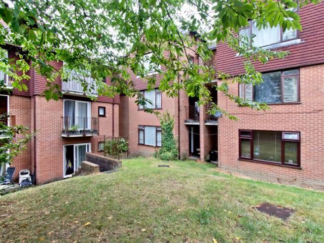 Camden Road, Tunbridge Wells TN1, 1 bed flat to rent, £825 pcm | PrimeLocation