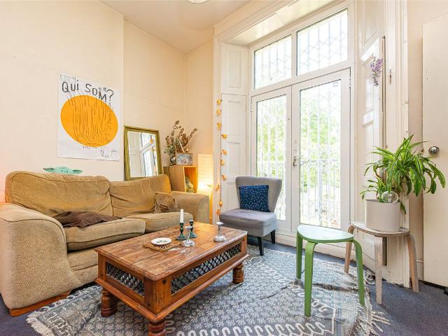 Camden Road, Holloway, London N7, 3 bed flat to rent, £3,100 pcm | PrimeLocation