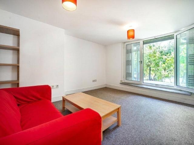 Camden Road, Holloway, London N7, 1 bed flat to rent, £1,850 pcm | PrimeLocation