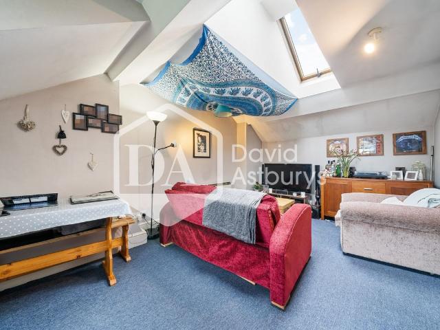 Camden Road, Holloway, London N7, 1 bed flat to rent, £1,850 pcm | PrimeLocation