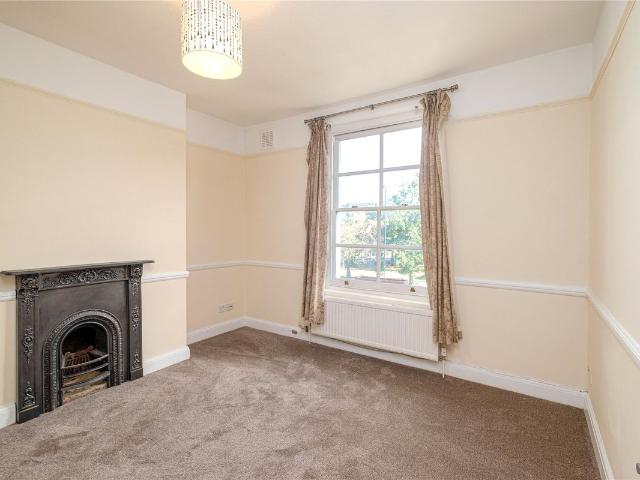 Camden Road, Holloway, London N7, 2 bed flat to rent, £2,400 pcm | PrimeLocation