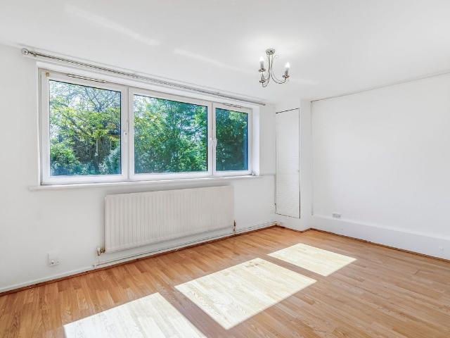 Camden Road, Islington, London N7, 1 bed flat to rent, £1,800 pcm | PrimeLocation