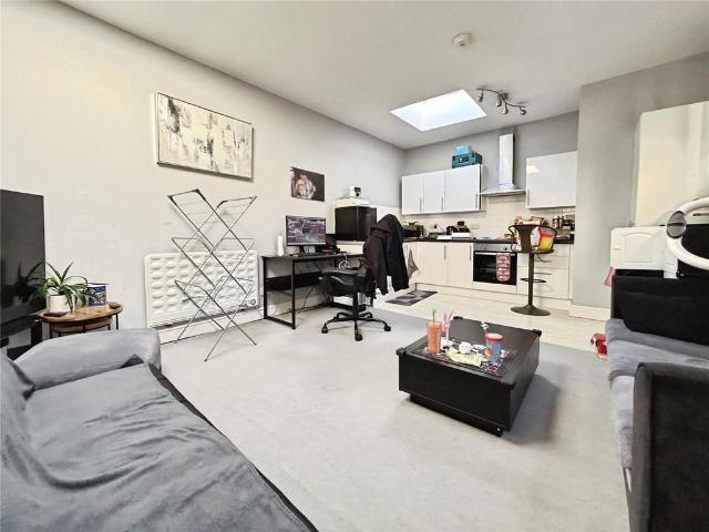 Camden Road, Kent TN1 1 bed flat to rent £1,100 pcm £254 pw