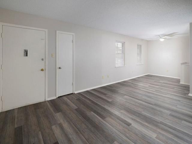Camelot Apartments and Townhomes 2 Bedroom Apartment for Rent at 4001 Old Warren Rd, Pine Bluff, AR 71603