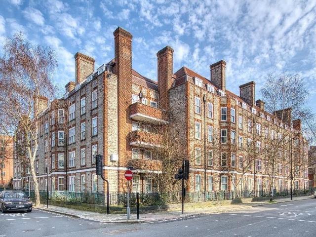 Camelot House, Camden, NW1 3 bed flat to rent £3,800 pcm £877 pw