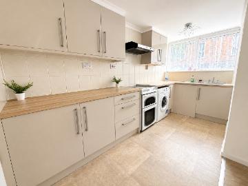 Camellia Place, Basildon SS15, 3 bed property to rent, £1,750 pcm | PrimeLocation