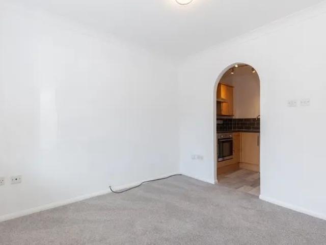 Cameron Court, Banbury