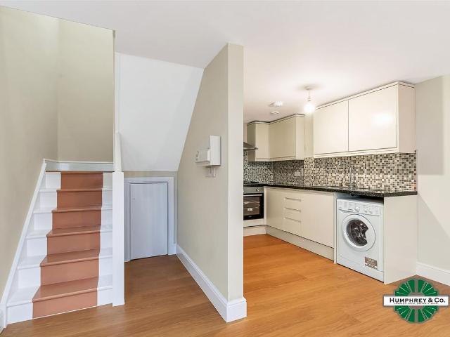 Cameron Road, Ilford IG3, 2 bed flat to rent, £2,200 pcm | PrimeLocation