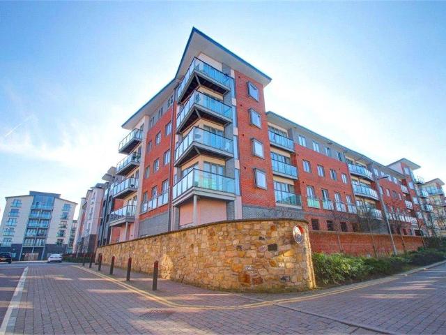 Cameronian Square, Worsdell Drive. 2 bed apartment to rent £995 pcm £230 pw