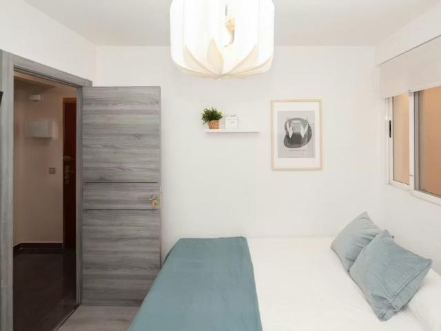 Camí de Montcada, Valencia, Valencian Community 46009