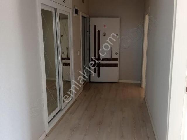 Camiatik Mahallesinde Kiralık 3+1 Daire