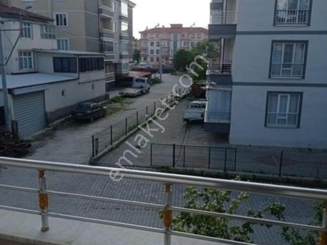 Camiatik Mahallesinde Kiralık Daire