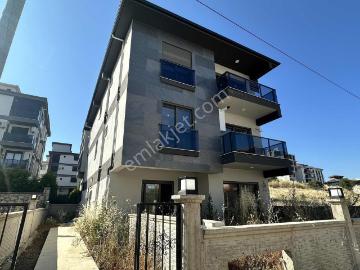 Camikebirde Önü Açık Ferah Caddeye Yakın2+1