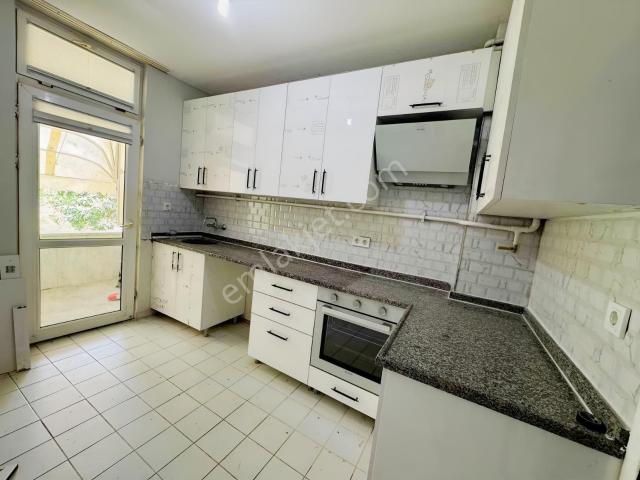 Camilide Masrafsız Satılık 2+1 Kaçırılmaz Fırsat Daire