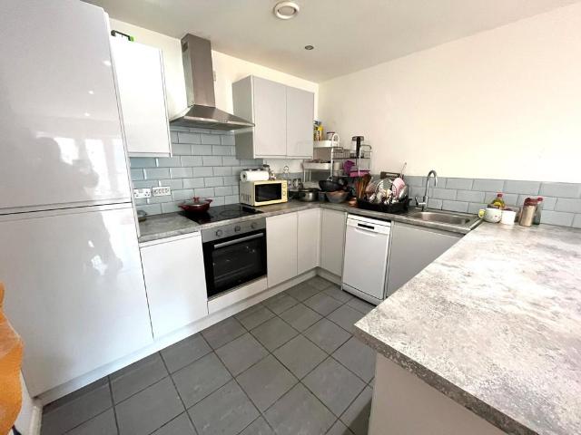Caminada House, Manchester M15 2 bed apartment to rent £1,200 pcm £277 pw