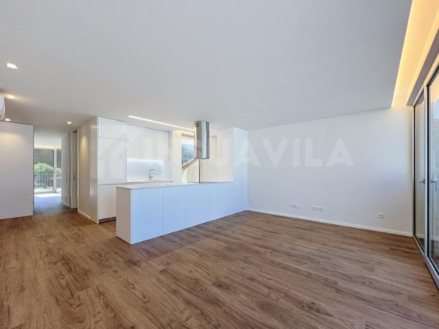 Caminha Andar Moradia T1+1 duplex com garagem fechada e vista rio