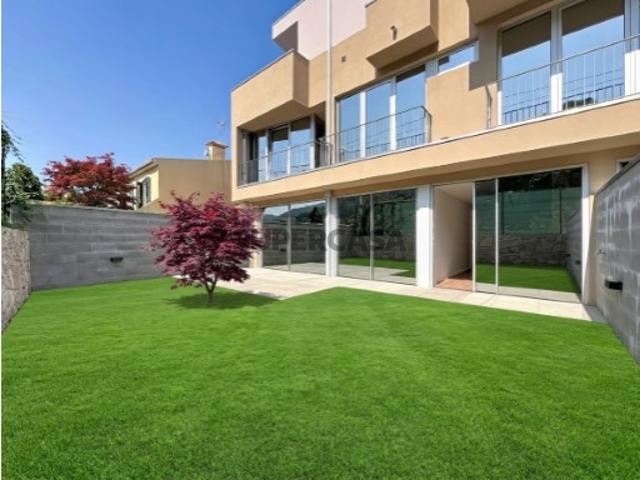 Caminha Andar Moradia T2 com garagem fechada e jardim privado