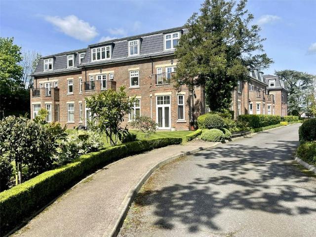 Camlet House, 53 Beech Hill, London, EN4 0JW, United Kingdom | 3 bed apartment for rent #140396082 | Rentberry