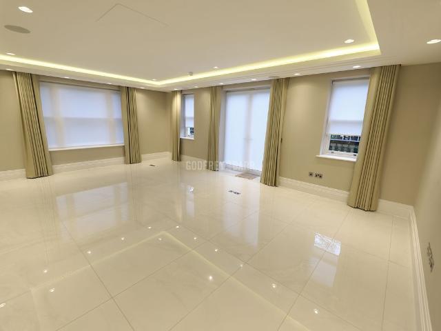 Camlet Way, Hadley Wood EN4, 3 bed flat to rent, £6,250 pcm | PrimeLocation