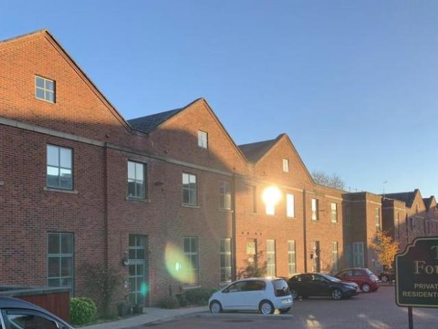 Camlough Walk, Chesterfield