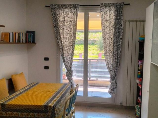 Camogli trilocale con terrazzo e posto auto