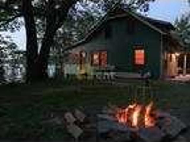 Camp house â? 4 bed, Ticonderoga