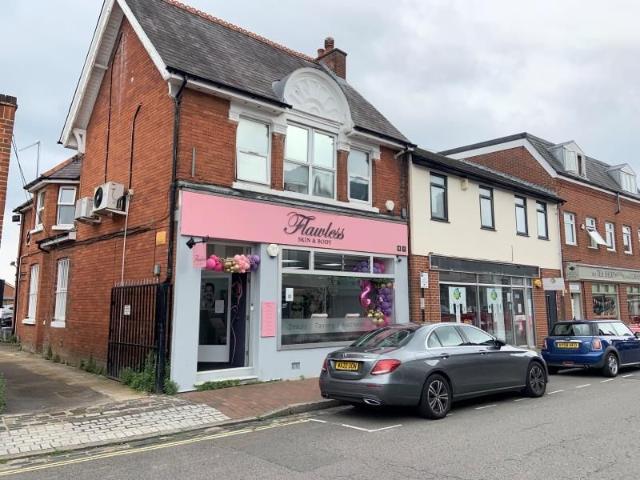 Camp Road, Farnborough GU14, 1 bed flat to rent, £1,050 pcm | PrimeLocation