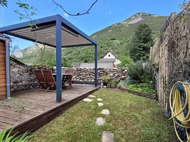 Campan 65710 Achat / Vente maison 5 pièces t5 au dernier étage