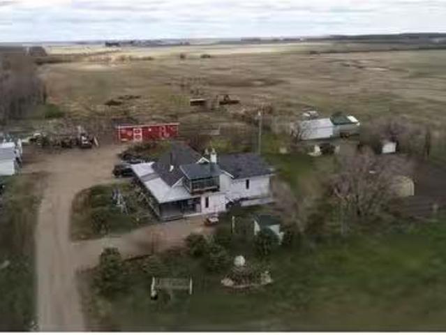 Campbell Acreage 12Kms South, Meadow Lake Rm No.588, SK, S9X 1.