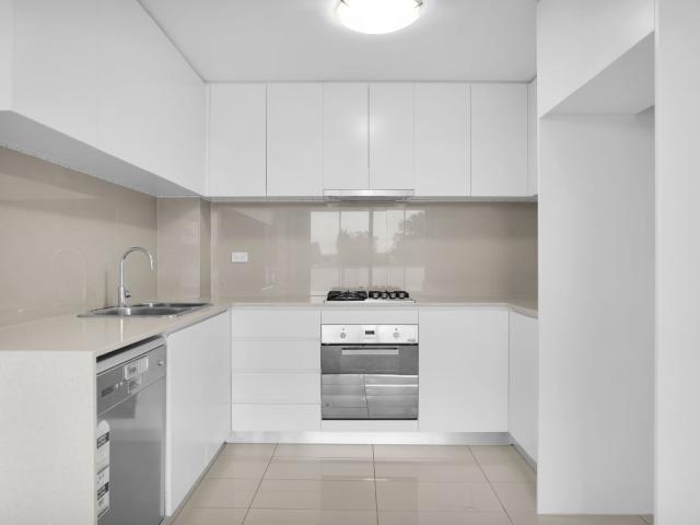 Campbelltown, 20/3 17 Queen Street