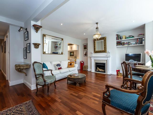 Campden Grove, London W8, 2 bed flat to rent, £4,333 pcm | PrimeLocation