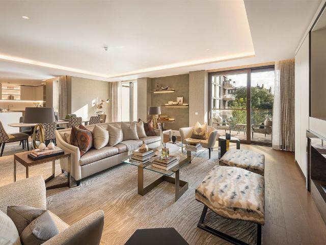 Campden Hill, London W8, 3 bed flat to rent, £28,167 pcm | PrimeLocation