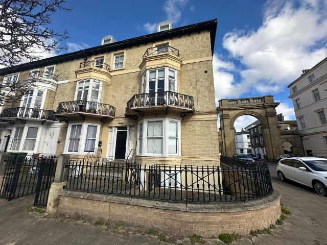Camperdown, Great Yarmouth NR30, 2 bed flat to rent, £775 pcm | PrimeLocation