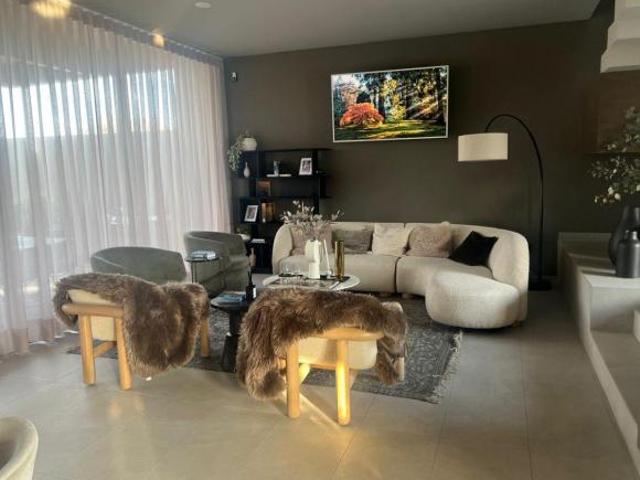 CAMPIÑA FRANCESA PRECIOSA CASA MODELO CHATEAU LE MANS ESTRENALA CASA VTA 3 REC 3 BAÑOS 4 AUTOS
