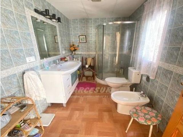 CAMPIÑUELA Parcela de terreno de unos 800 m2 con casa de unos 80 m2