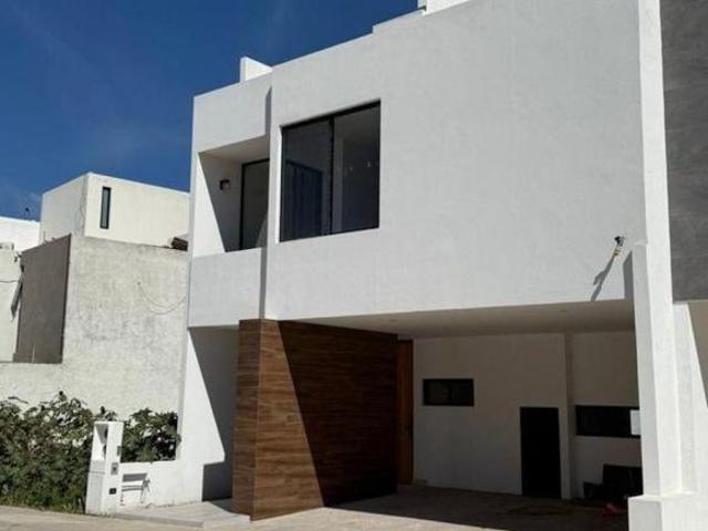 Casa en Venta CAMPO AZUL 192