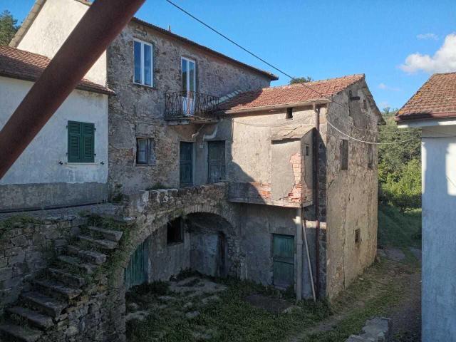Campo Benedetto 1 10 vani 193mq